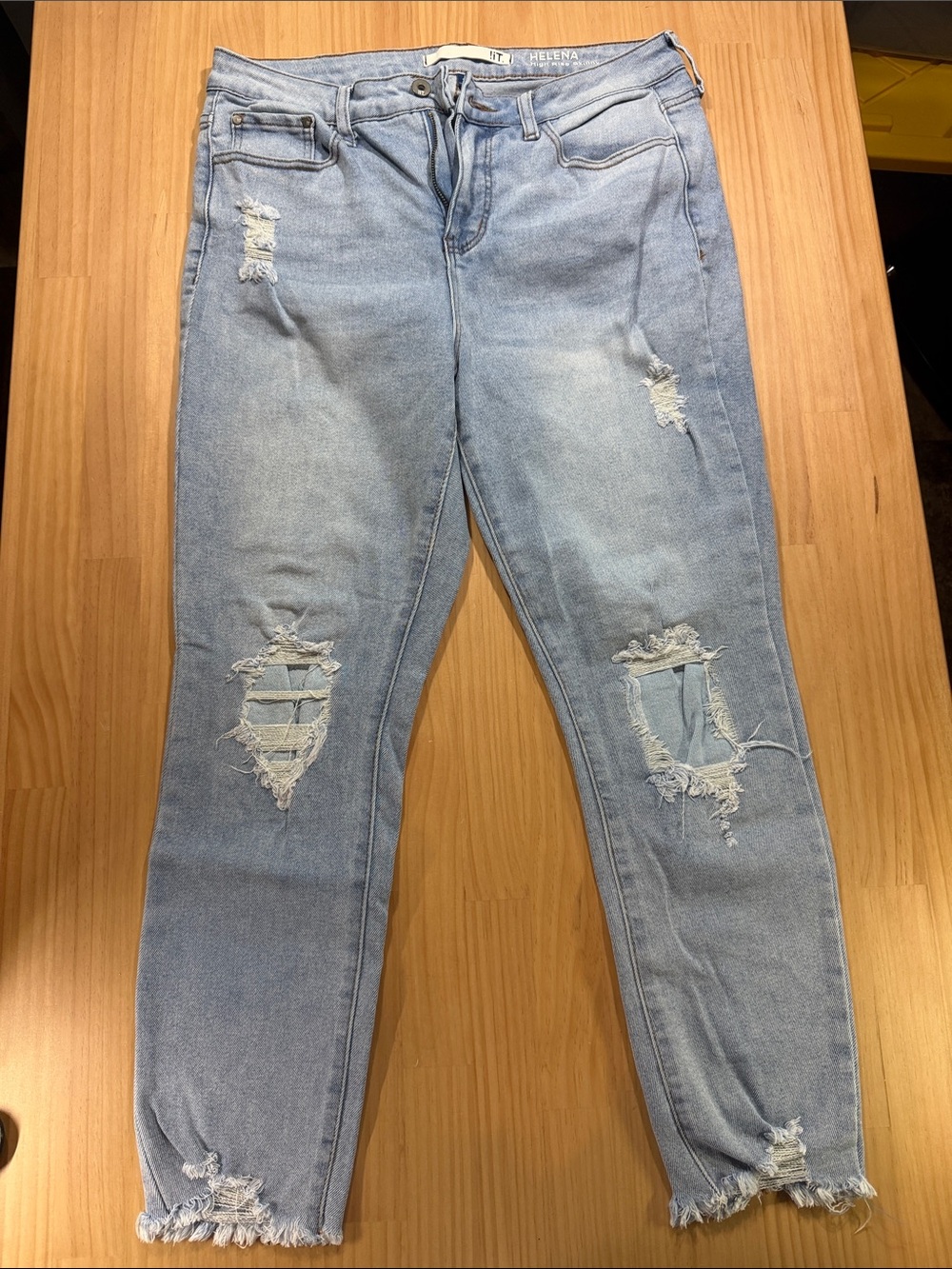 Helena Light Wash Ripped Boyfriend Jeans B13